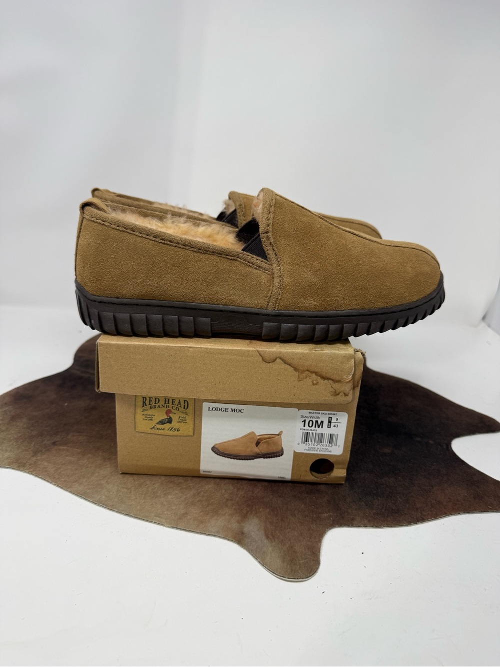 NWT RedHead Tan Suede Slip-On Lodge Moccasin with Black Sole sz 10 (XDQIWN)